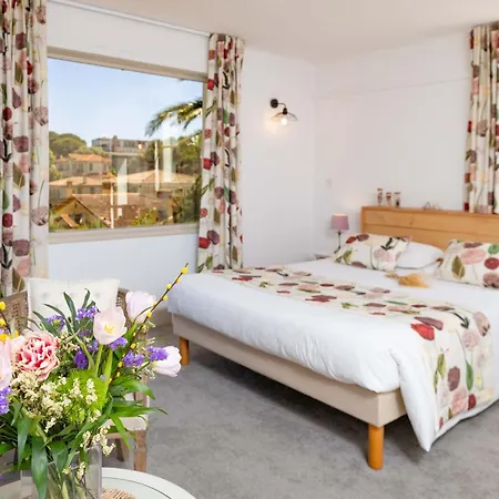 Hotel Mas Djoliba Antibes Habitación foto