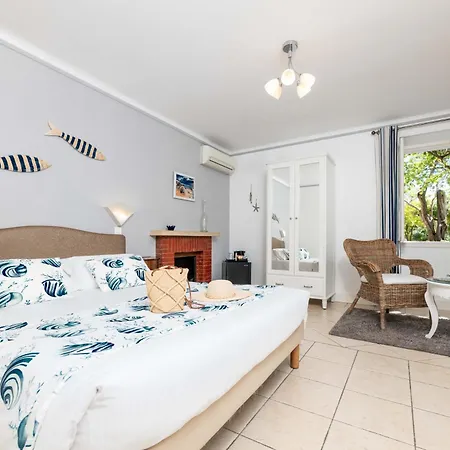 Hotel Mas Djoliba Antibes Habitación foto